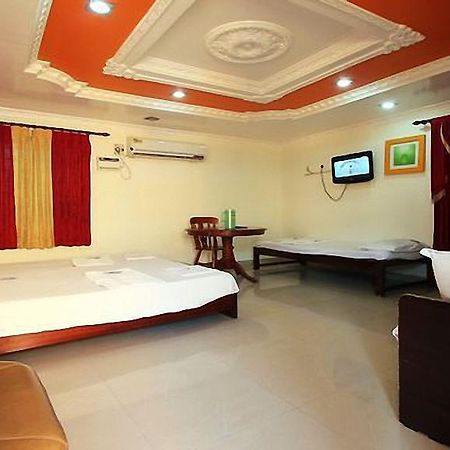 Hotel Sri Saravana Rameswaram Bagian luar foto