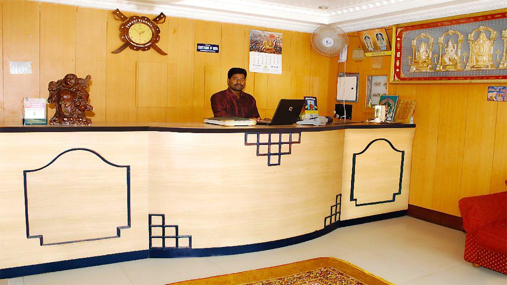 Hotel Sri Saravana Rameswaram Bagian luar foto