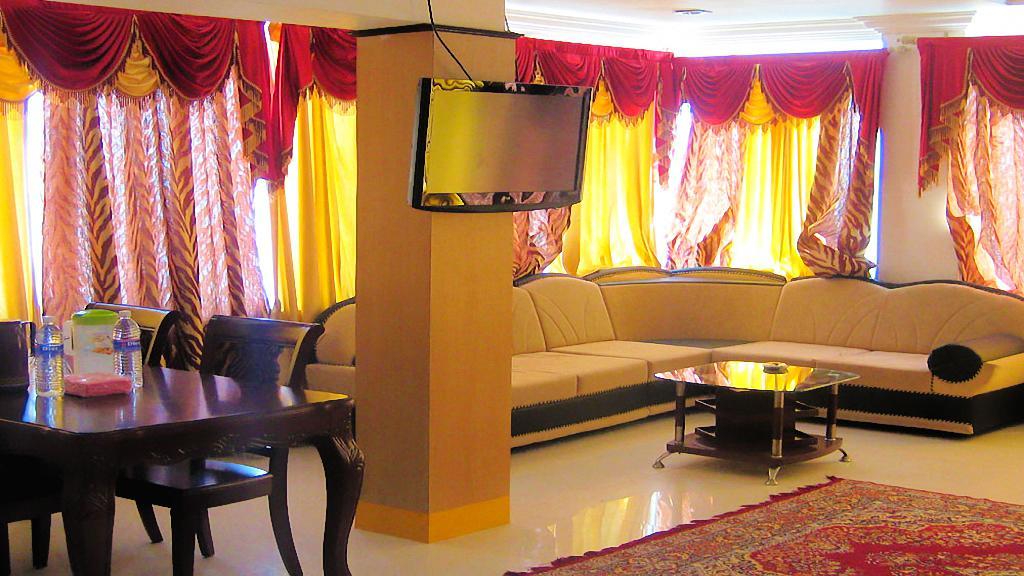 Hotel Sri Saravana Rameswaram Bagian luar foto