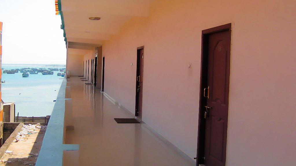 Hotel Sri Saravana Rameswaram Bagian luar foto
